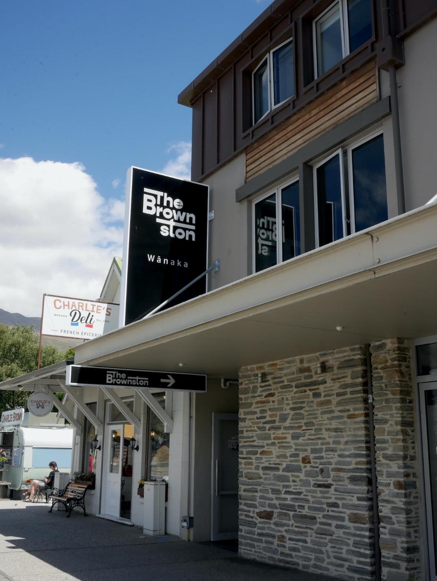 The Brownston Hostel Wanaka Esterno foto